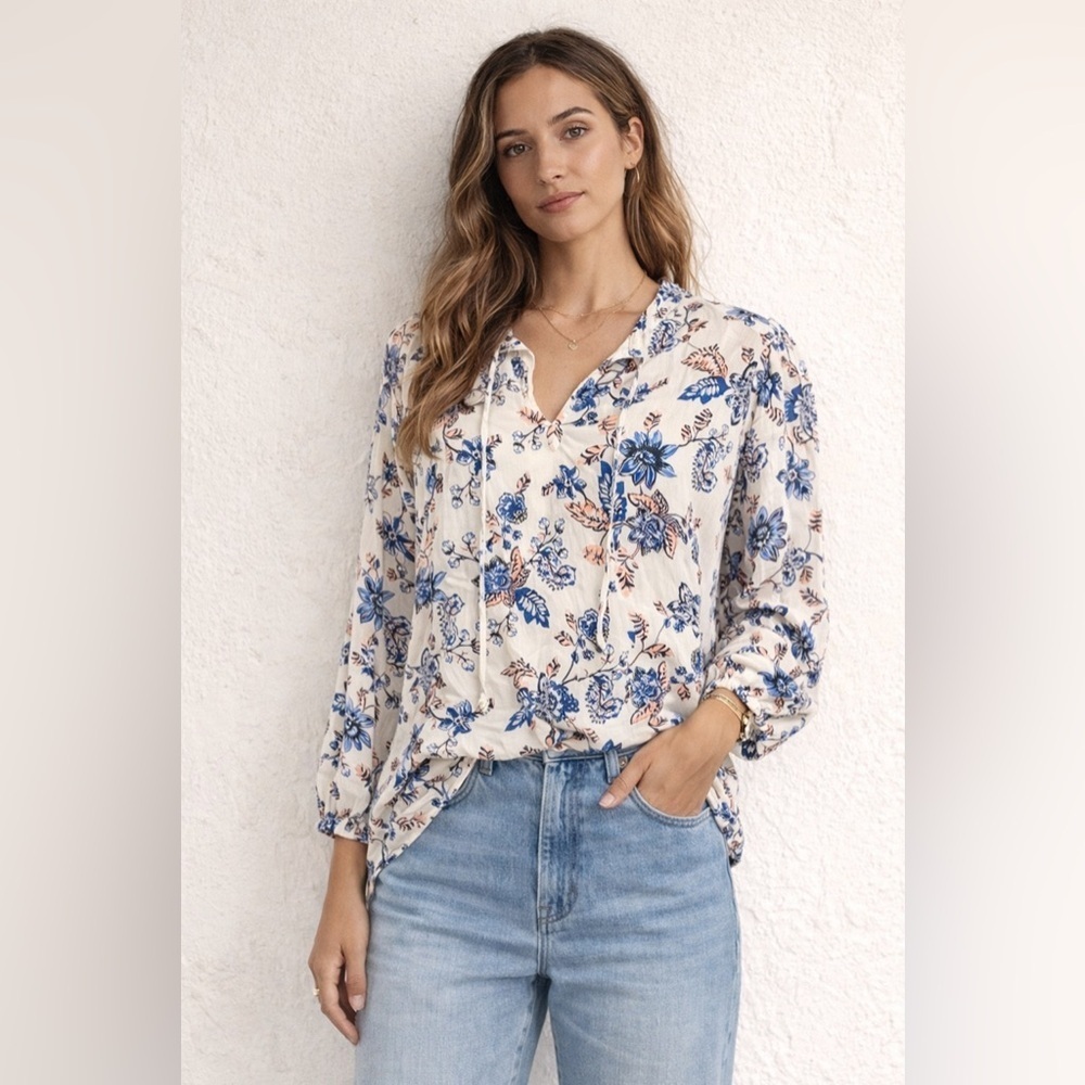 Aqua White Cream 3/4 Sleeve Floral Blouse with Mandarin Collar - small